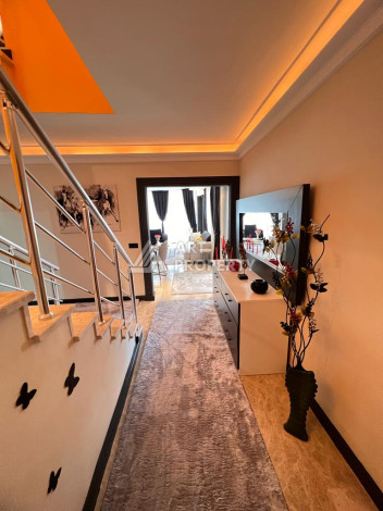 Пентхаус 4+1 с хорошим ремонтом в районе Джикчилли! - Ракурс 8