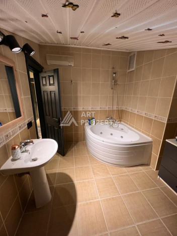 Пентхаус 4+1 с хорошим ремонтом в районе Джикчилли! - Ракурс 22