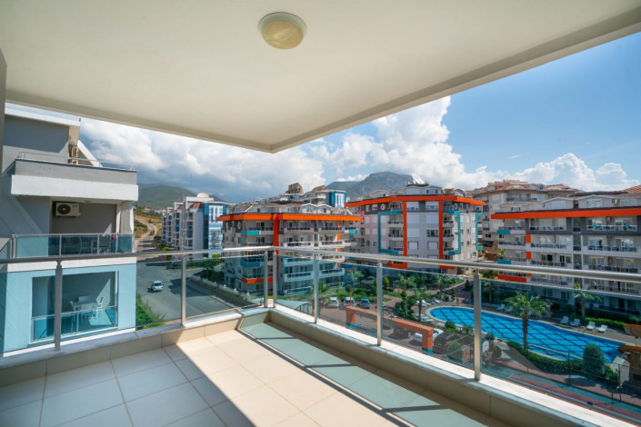 Двухуровневый пентхаус 2+1 с частичным видом на море в районе Кестель, 130м2 - Ракурс 17