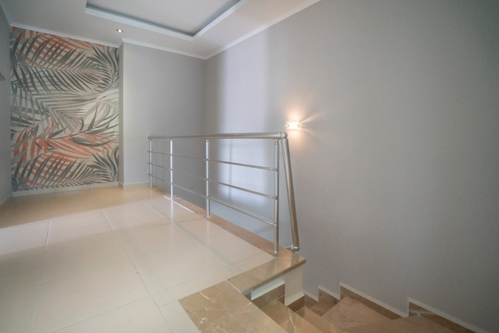 Двухуровневый пентхаус 2+1 с частичным видом на море в районе Кестель, 130м2 - Ракурс 22