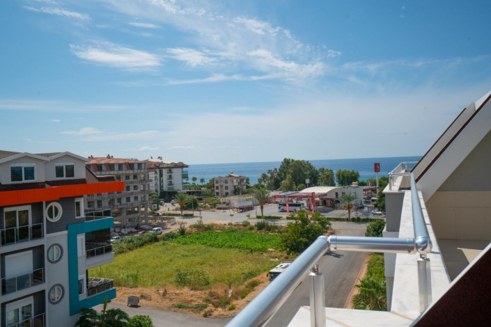 Двухуровневый пентхаус 2+1 с частичным видом на море в районе Кестель, 130м2 - Ракурс 33