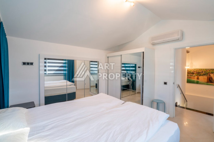 Шикарная квартира 4+1 в открытом районе Оба - Ракурс 6