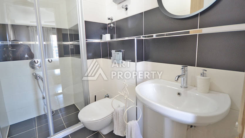 Просторная квартира 4+1 с премиальной инфраструктурой в устоявшимся доме районе Джикджилли - Ракурс 3