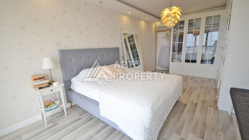 Просторная квартира 4+1 с премиальной инфраструктурой в устоявшимся доме районе Джикджилли - Ракурс 14