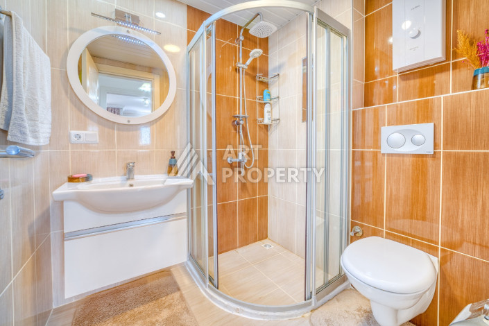 Квартира 1+1 с мебелью и техникой в районе Махмутлар - Ракурс 17