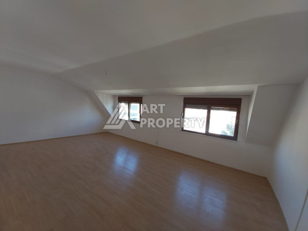 Квартира 5+1 для большой семьи в тихом районе Кестель - Ракурс 34