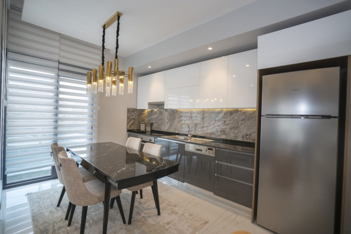 Меблированная четырехкомнатная квартира в районе Оба, 121 м2 - Ракурс 4