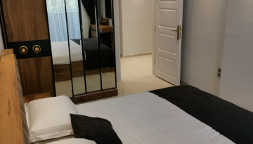 Красивая квартира с 4 спальнями и современным дизайном рядом с пляжем Клеопатра, 150м2 - Ракурс 5