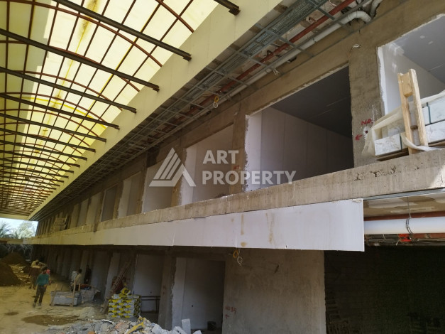 Просторный торговый комплекс в развивающемся районе Тюрклер - Ракурс 11