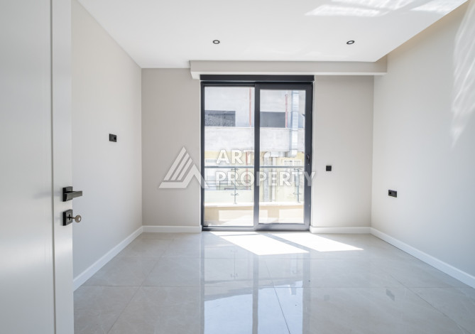 Стильные апартаменты 1+1 в районе пляжа Клеопатра центр Алании - Ракурс 12