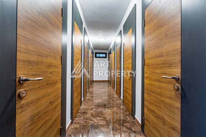 Двухуровневая меблированная квартира 2+1 с собственной инфраструктурой в центре Аланьи - Ракурс 9