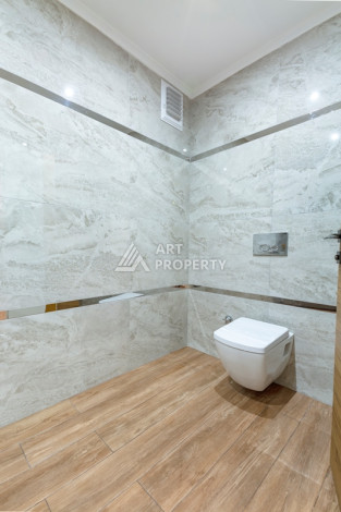 Двухуровневая меблированная квартира 2+1 с собственной инфраструктурой в центре Аланьи - Ракурс 14