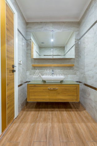 Двухуровневая меблированная квартира 2+1 с собственной инфраструктурой в центре Аланьи - Ракурс 15