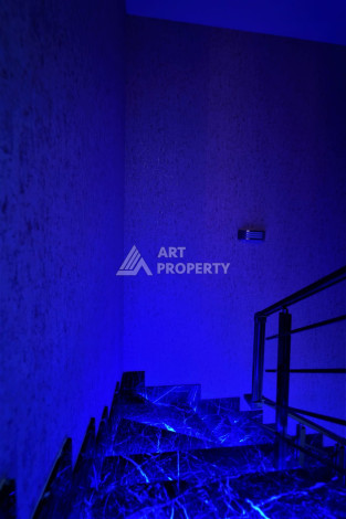 Двухуровневая меблированная квартира 2+1 с собственной инфраструктурой в центре Аланьи - Ракурс 21