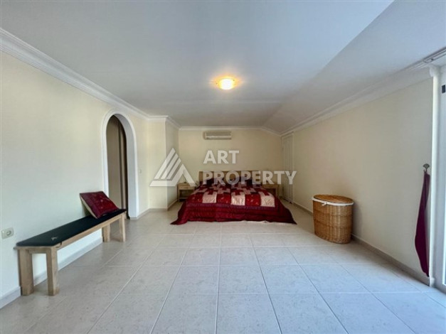 Просторные апартаменты 4+1 в развитом и зеленом районе Тосмур - Ракурс 5