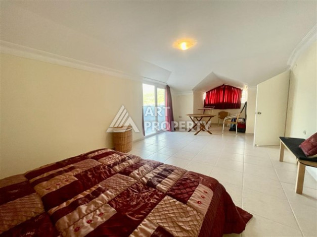 Просторные апартаменты 4+1 в развитом и зеленом районе Тосмур - Ракурс 7