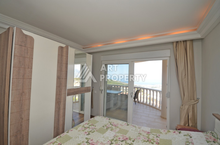 Вилла с невероятно красивой панорамой 3+1 в элитном районе Каргыджак - Ракурс 5