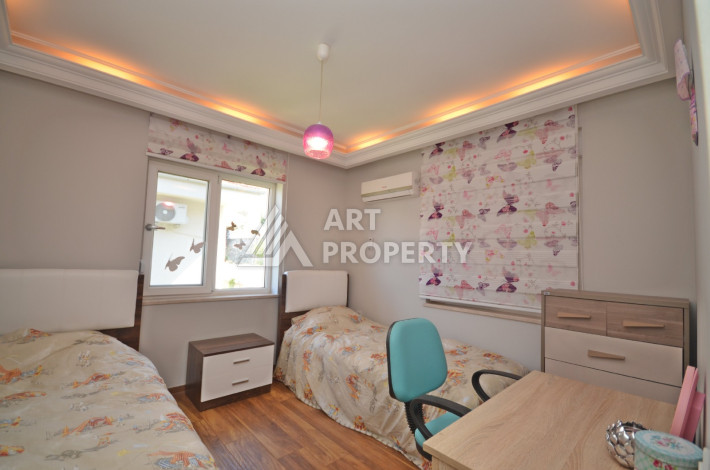 Вилла с невероятно красивой панорамой 3+1 в элитном районе Каргыджак - Ракурс 7