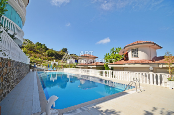 Вилла с невероятно красивой панорамой 3+1 в элитном районе Каргыджак - Ракурс 16