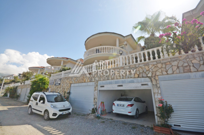 Вилла с невероятно красивой панорамой 3+1 в элитном районе Каргыджак - Ракурс 17