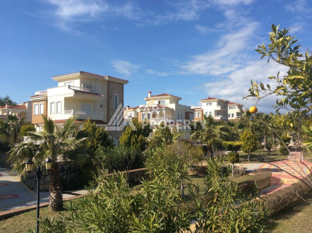 Триплекс вилла 3+1 в комплексе с инфраструктурой в районе Инжекум - Ракурс 22