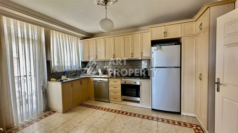 Уютная большая квартира 3+1 в центре Аланьи - Ракурс 18