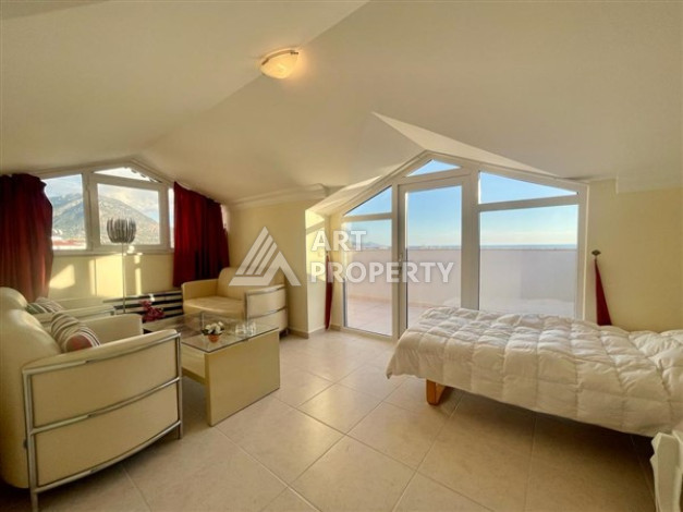 Невероятные апартаменты 4+1 в зеленом районе Тосмур - Ракурс 5