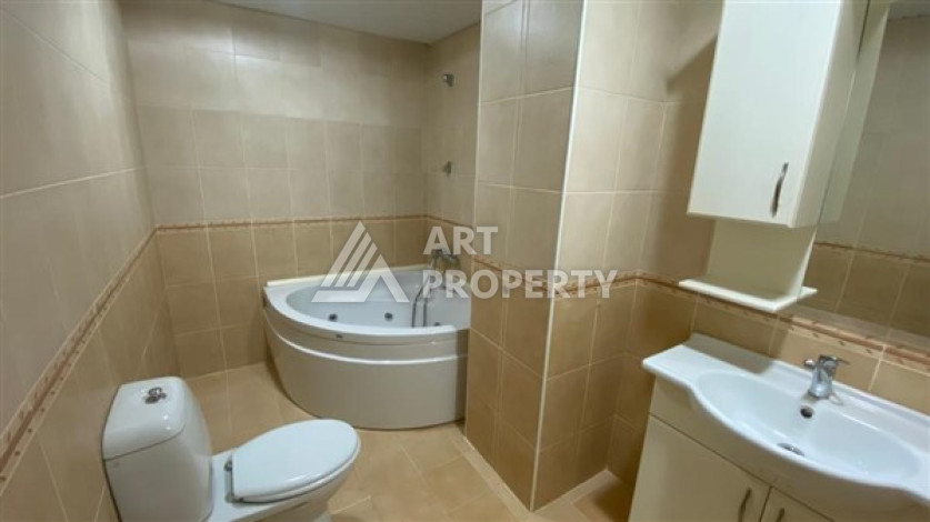 Шикарная квартира с планировкой 4+2 в центре Аланьи - Ракурс 5