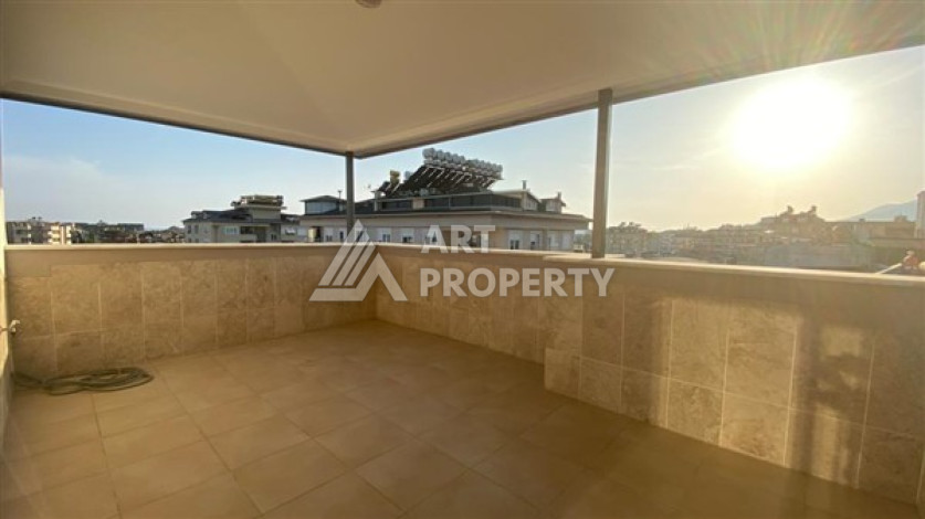 Шикарная квартира с планировкой 4+2 в центре Аланьи - Ракурс 16