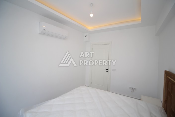 Квартира 3+1 в новым ремонтом, мебелью и техникой в центре Алании - Ракурс 4