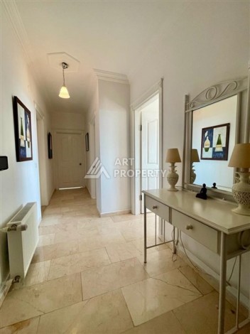 Светлая квартира 2+1 в стильном комплексе в центре Алании - Ракурс 3