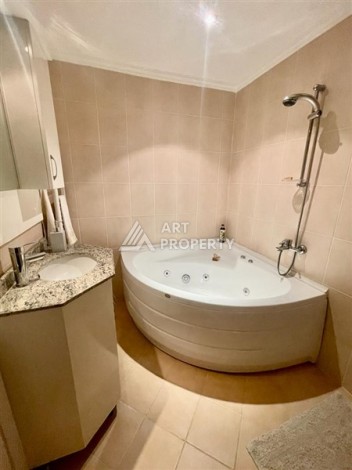 Светлая квартира 2+1 в стильном комплексе в центре Алании - Ракурс 11