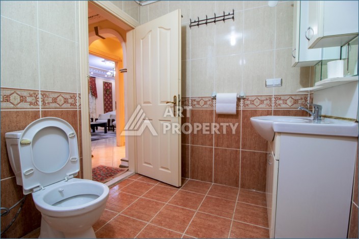 Меблированные апартаменты 2+1 в оживленном районе Махмутлар - Ракурс 10