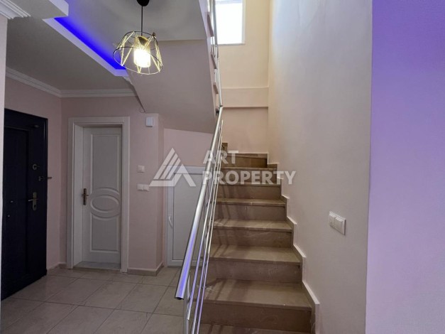 Квартира с большой планировкой 3+1 в развивающемся районе Демирташ - Ракурс 24