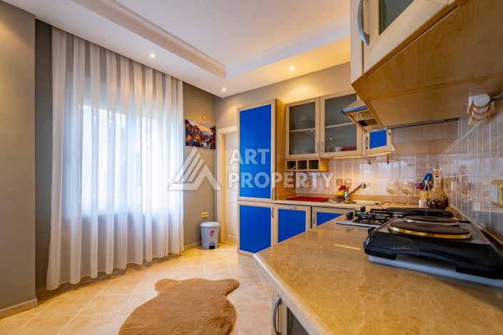 Вилла 2+1 с большим садом в элитном районе Каргыджак - Ракурс 13