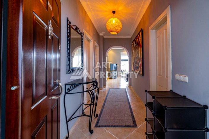 Вилла 2+1 с большим садом в элитном районе Каргыджак - Ракурс 19