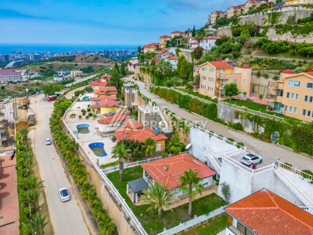 Вилла 2+1 с большим садом в элитном районе Каргыджак - Ракурс 26