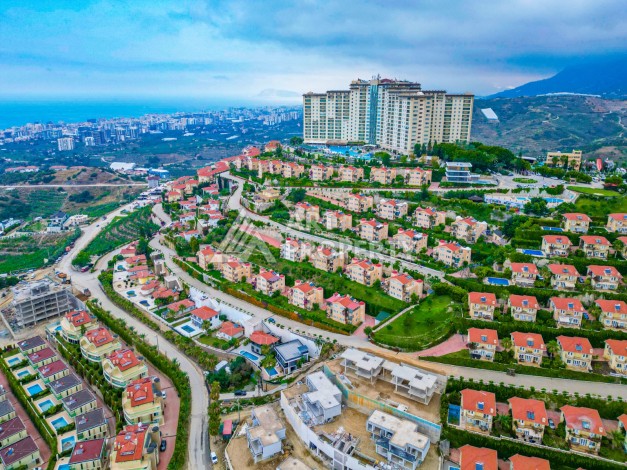 Вилла 2+1 с большим садом в элитном районе Каргыджак - Ракурс 27