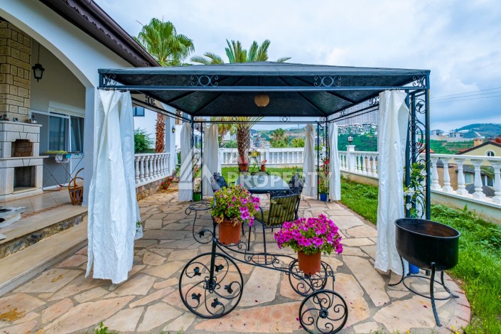 Вилла 2+1 с большим садом в элитном районе Каргыджак - Ракурс 31