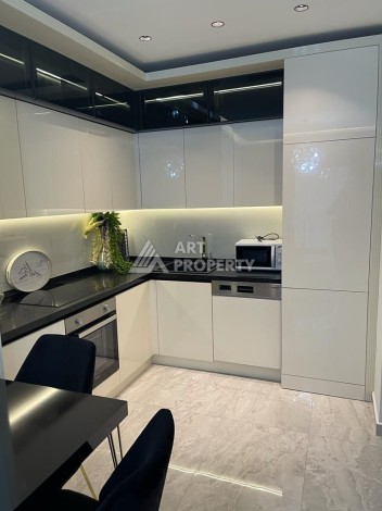 Квартира 1+1 с мебелью и техникой в центре Аланьи - Ракурс 3