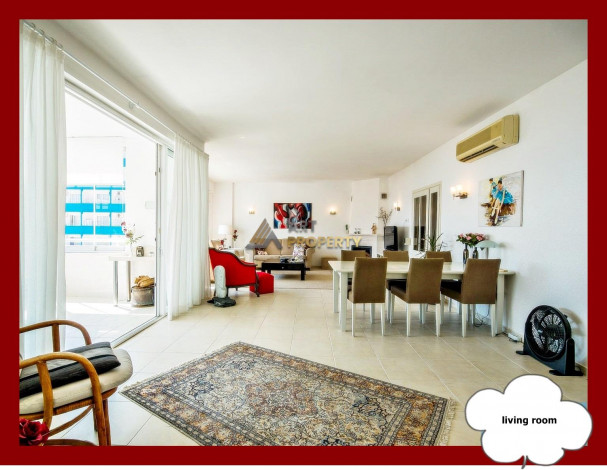 Квартира 3+1 с отдельной кухнейна первой линии от моря, в районе Тосмур, 155 м2 - Ракурс 7