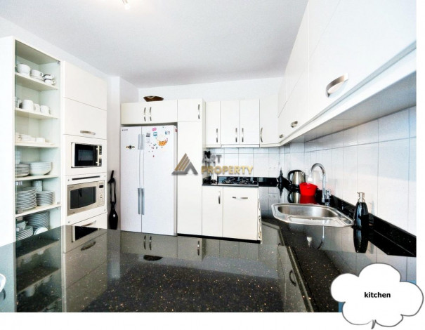 Квартира 3+1 с отдельной кухнейна первой линии от моря, в районе Тосмур, 155 м2 - Ракурс 11