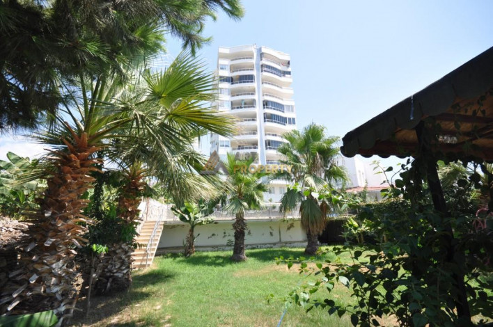 Трехкомнатная квартира с видом на Средиземное море в районе Махмутлар, 120 м2 - Ракурс 4