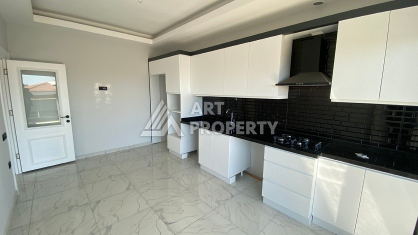 Большая квартира 3+1 с отдельной кухней в развитом районе Оба - Ракурс 12