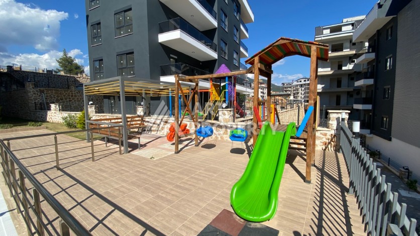 Большая квартира 3+1 с отдельной кухней в развитом районе Оба - Ракурс 20