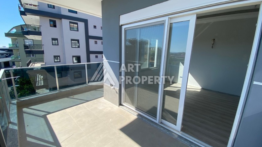 Большая квартира 3+1 с отдельной кухней в развитом районе Оба - Ракурс 24