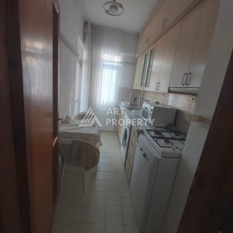 Просторные апартаменты 1+1 на второй береговой линии в развитом районе Махмутлар - Ракурс 3