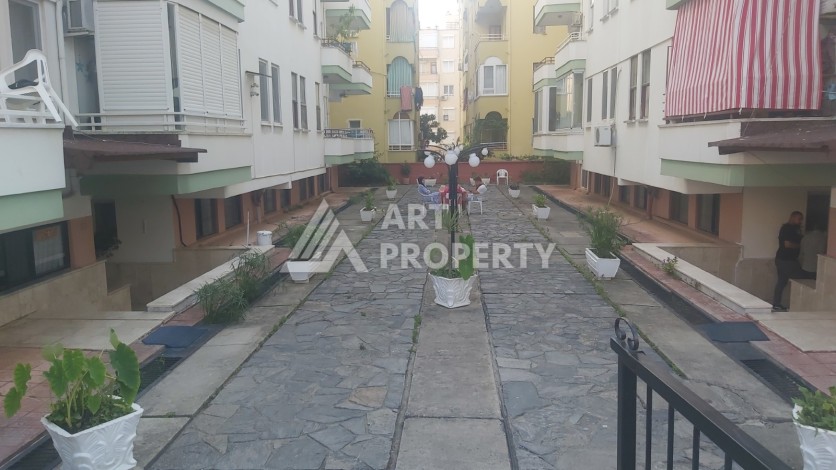 Просторные апартаменты 1+1 на второй береговой линии в развитом районе Махмутлар - Ракурс 14