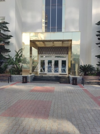 Просторная 1+1 с большой планировкой в комплексе бизнес класса в развитом районе Махмутлар - Ракурс 2