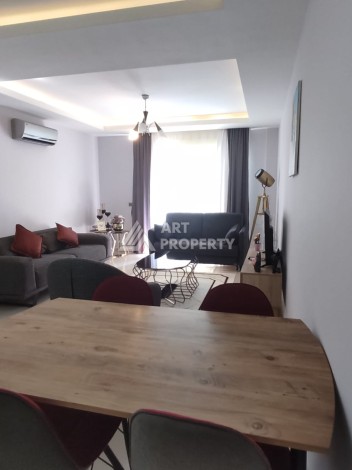 Просторная 1+1 с большой планировкой в комплексе бизнес класса в развитом районе Махмутлар - Ракурс 5